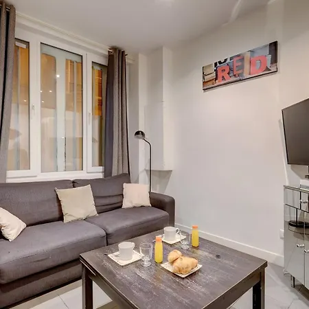 Bluestay 200 - Superb