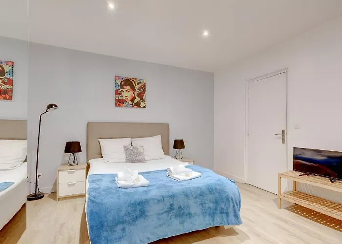 Bluestay 200 - Superb Lejlighed *