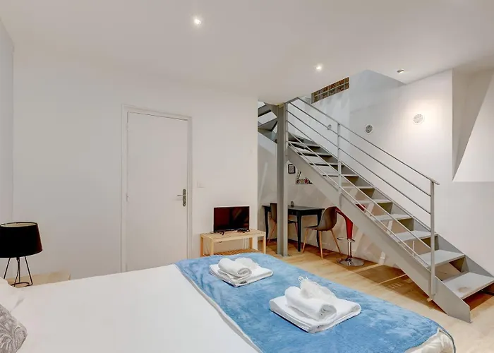 Bluestay 200 - Superb